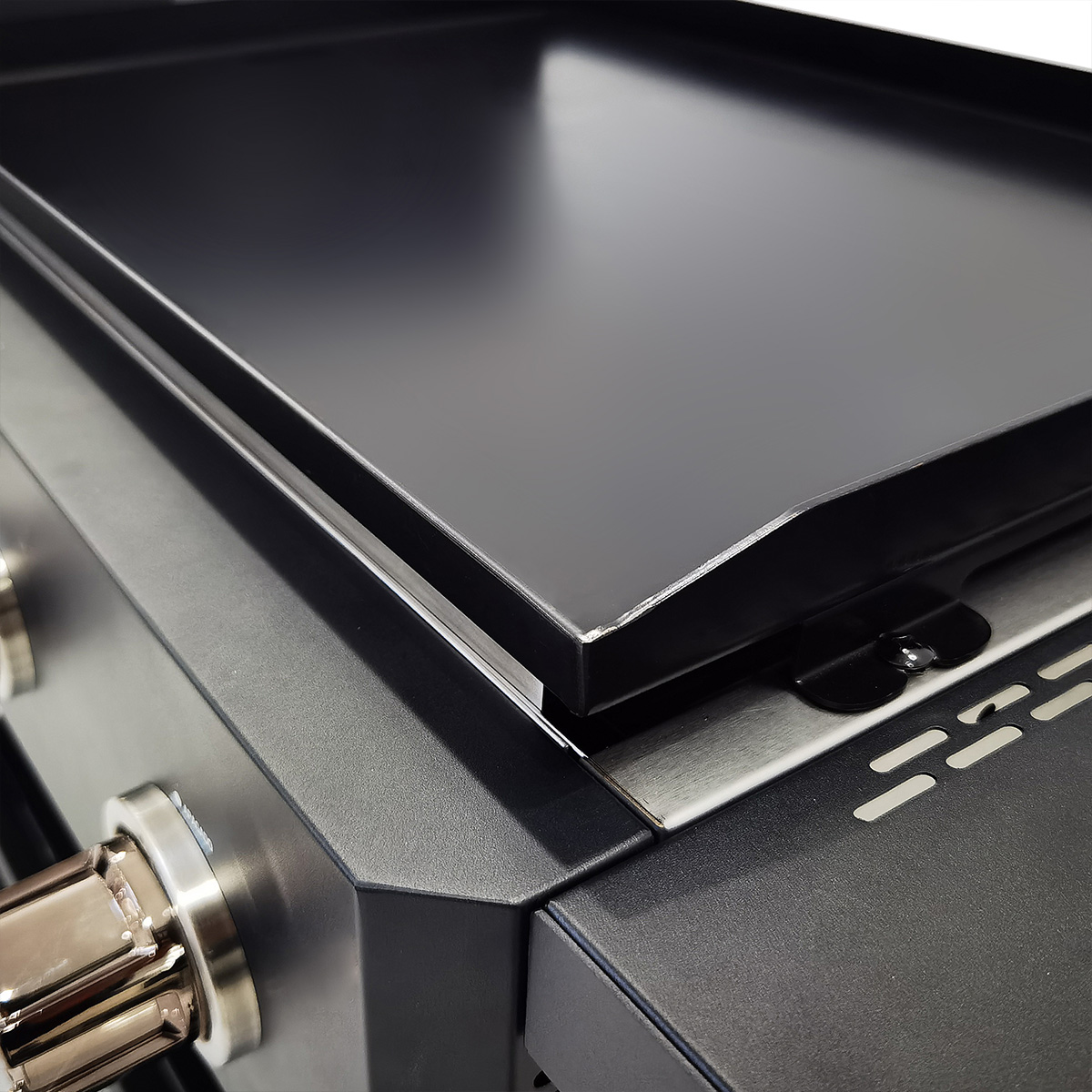 Fusion-6-Burner-gas-braai-13 Fusion-6-Burner-gas-braai