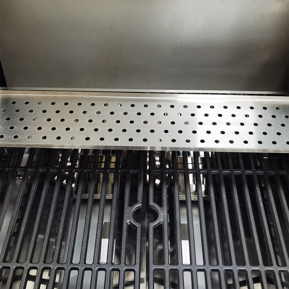 Fusion-6-Burner-gas-braai-17 Fusion-6-Burner-gas-braai